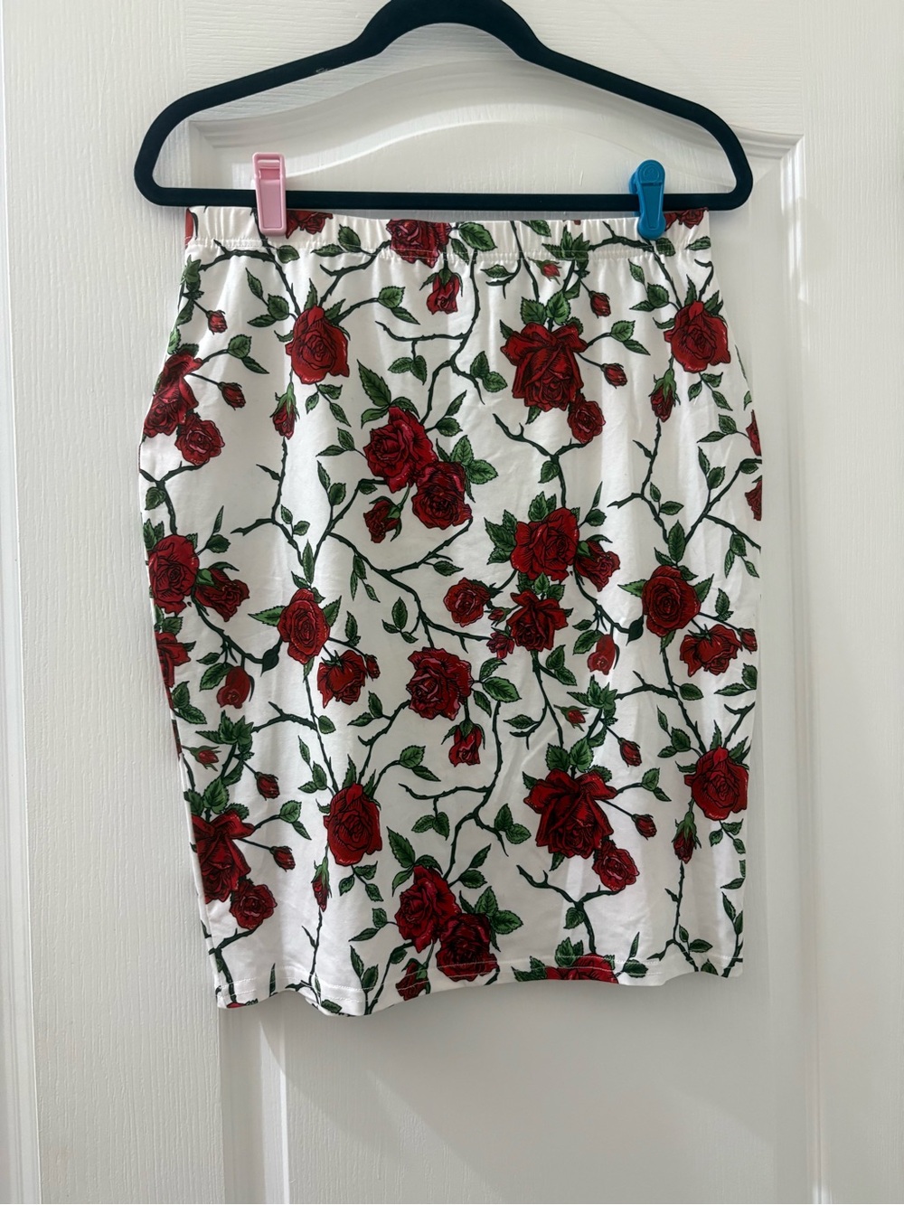 White Floral Rose Pencil Skirt - Red Rose Print